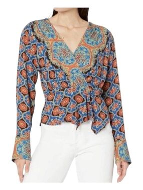 FREE PEOPLE Falling For You Blouse, Asymmetrical Hem, Size SP.